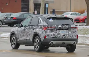 Ford Kuga Hybrid - Foto spia 14-02-2019