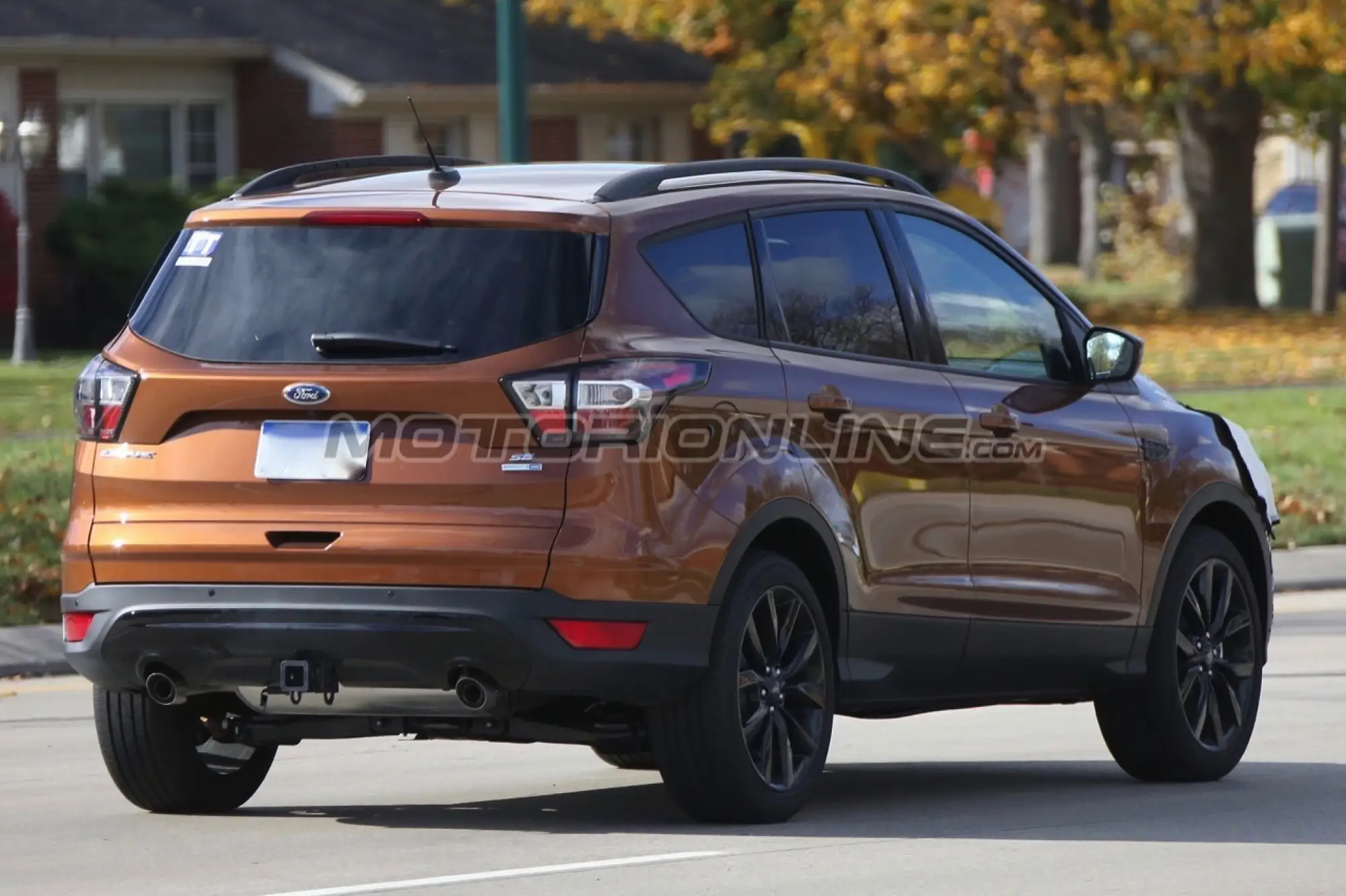 Ford Kuga MY 2016 - Foto spia 11-11-2015 - 10