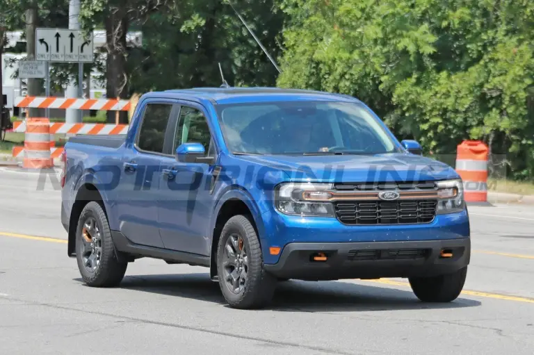 Ford Maverick Tremor 2023 - Foto Spia 21-07-2022 - 16