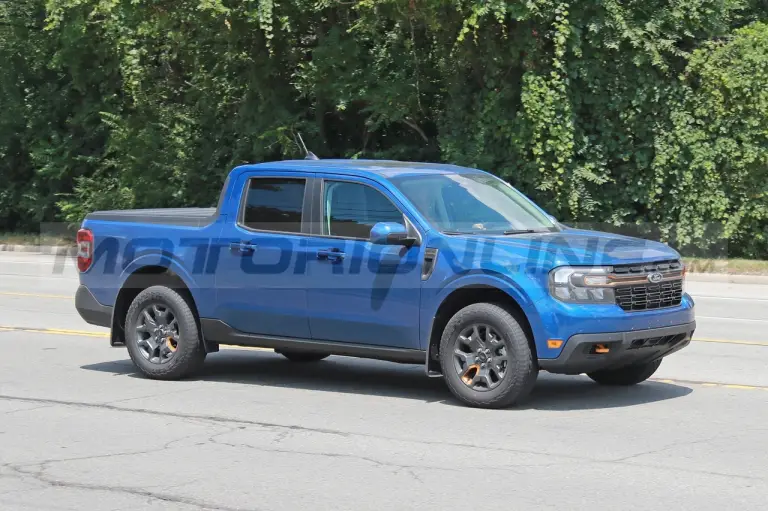 Ford Maverick Tremor 2023 - Foto Spia 21-07-2022 - 12