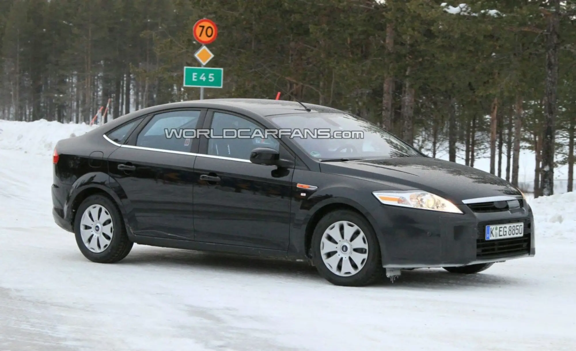 Ford Mondeo 2011 - 5