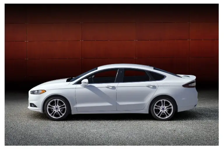 Ford Mondeo 2013 - 4