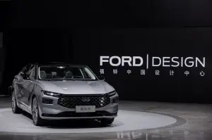 Ford Mondeo 2022 - Foto