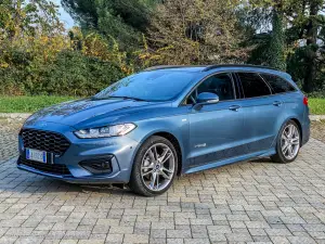 Ford Mondeo Hybrid Wagon - Prova su strada