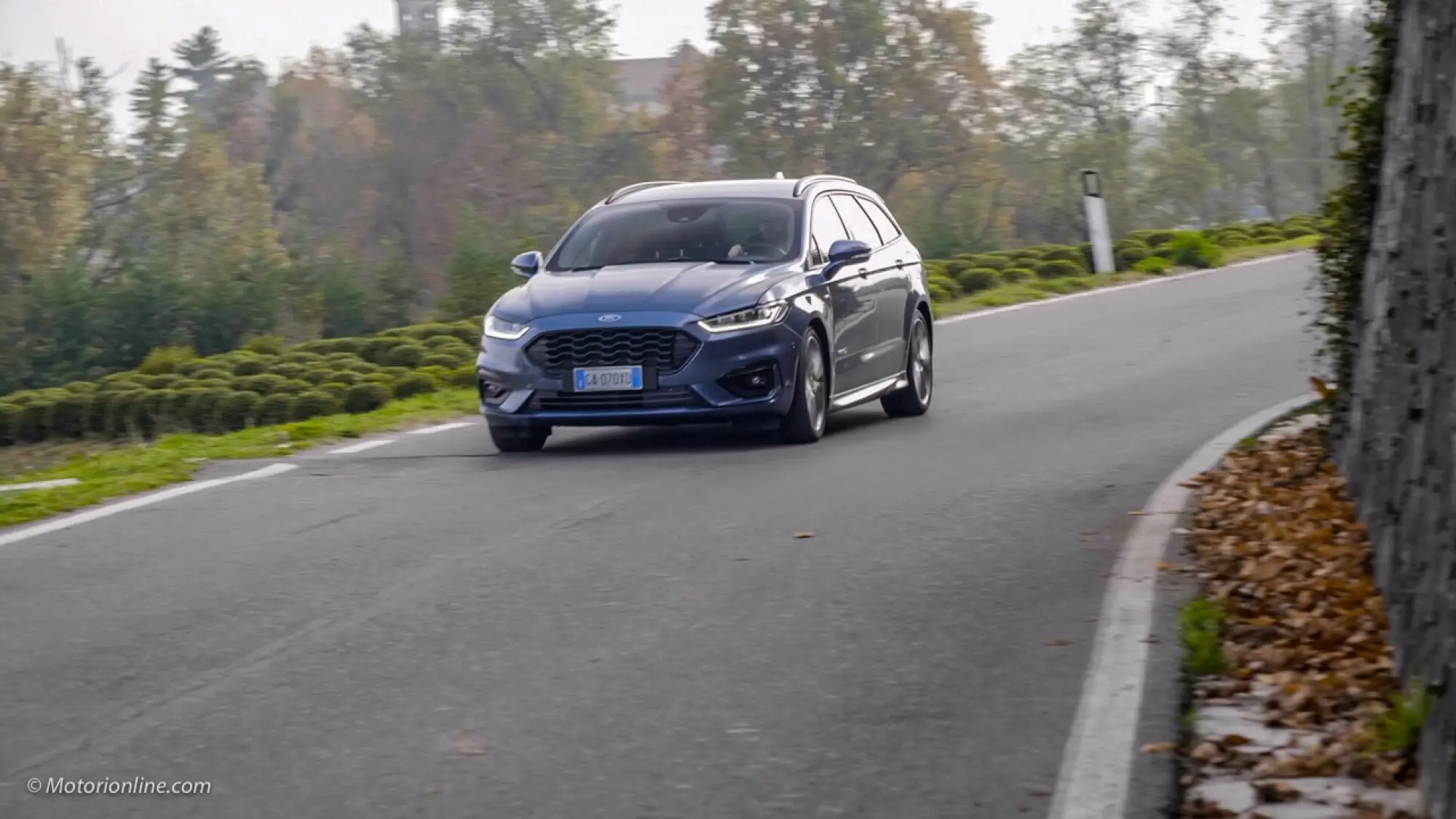 Ford Mondeo Hybrid Wagon - Prova su strada - 34