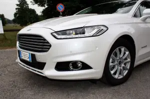 Ford Mondeo Hybrid
