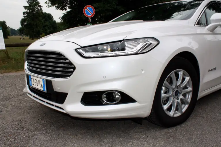 Ford Mondeo Hybrid - 4