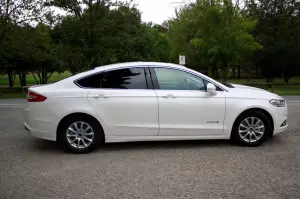 Ford Mondeo Hybrid