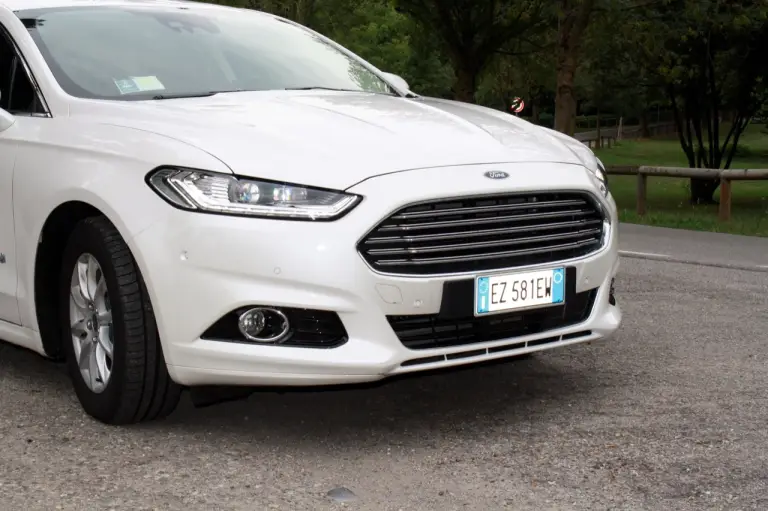 Ford Mondeo Hybrid - 17