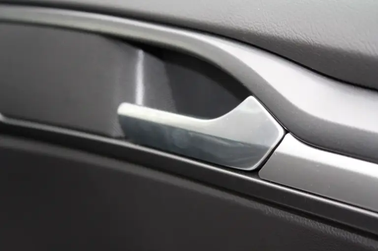 Ford Mondeo Hybrid - 19