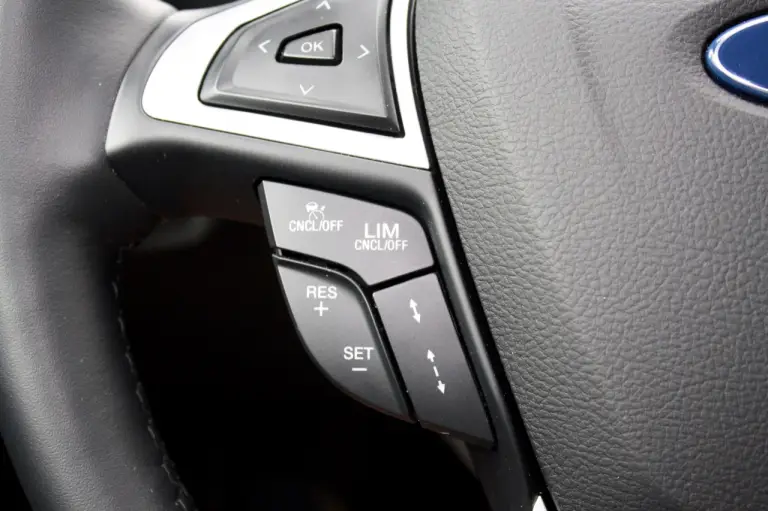 Ford Mondeo Hybrid - 35