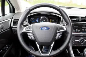 Ford Mondeo Hybrid