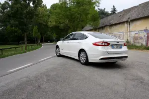 Ford Mondeo Hybrid
