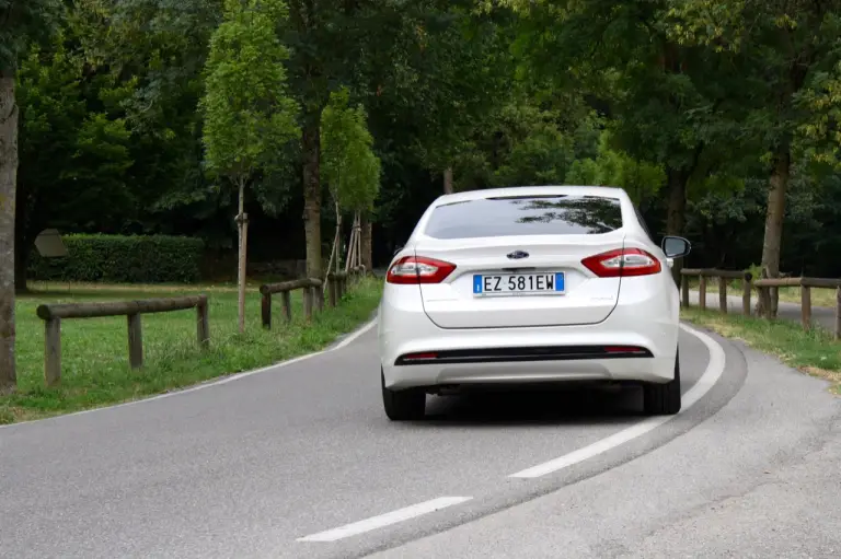 Ford Mondeo Hybrid - 44
