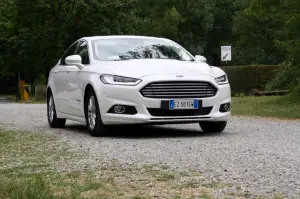 Ford Mondeo Hybrid