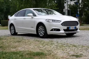 Ford Mondeo Hybrid