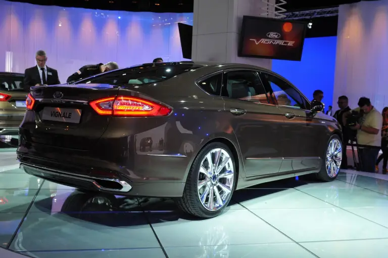 Ford Mondeo Vignale - Salone di Francoforte 2013 - 5