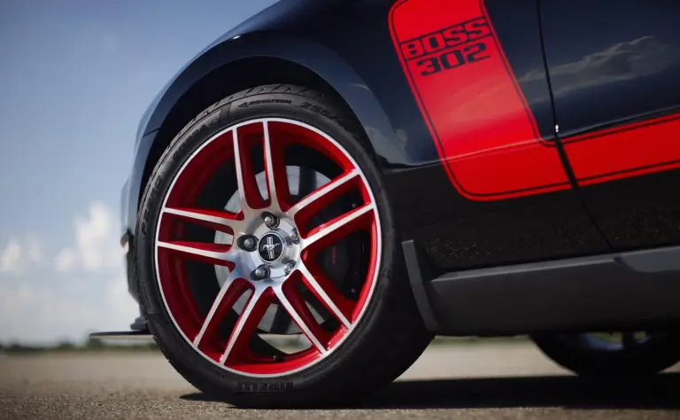 Ford Mustang 2011 Boss 302 - 20