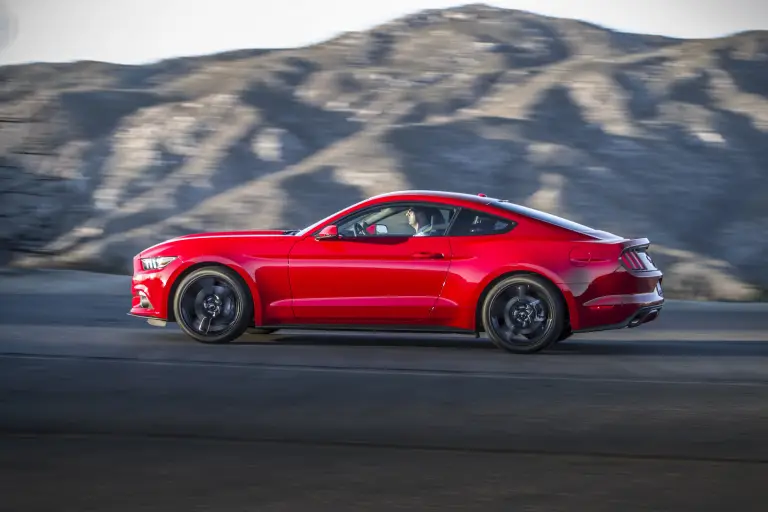 Ford Mustang 2015 - 27