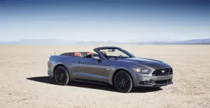 Ford Mustang 2016 11.5.2015