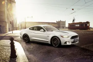 Ford Mustang Black Shadow Edition e Blue Edition
