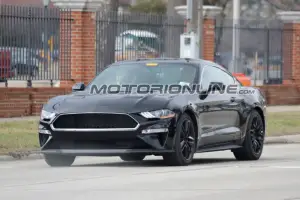 Ford Mustang Bullitt Shadow Black foto spia 7 aprile 2018