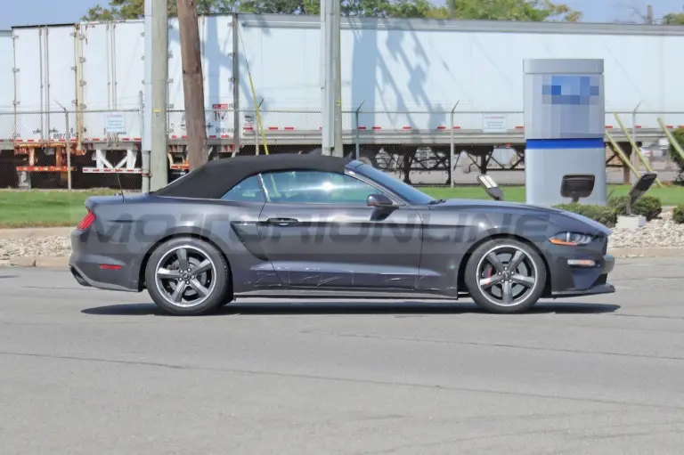 Ford Mustang California Special 2022 - Foto Spia 17-09-2021 - 11