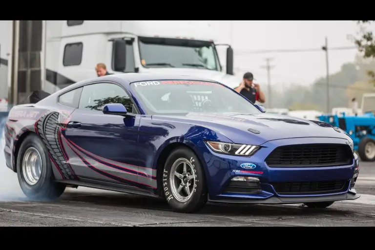 Ford Mustang Cobra Jet 2016 - 12