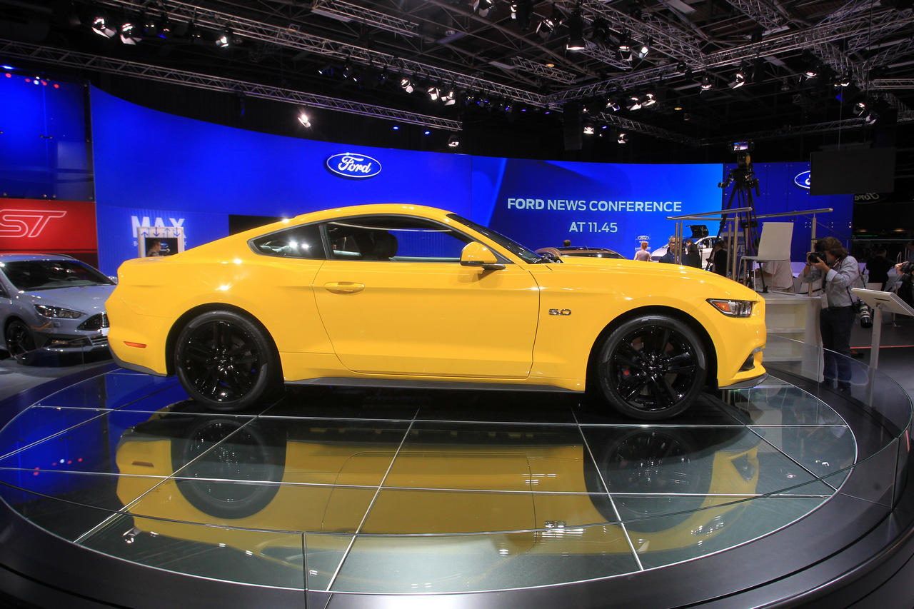 Ford Mustang e Ford Mustang Cabrio - Salone di Parigi 2014