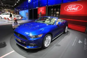 Ford Mustang e Ford Mustang Cabrio - Salone di Parigi 2014 - 6