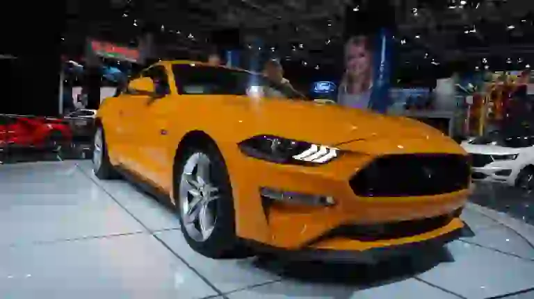 Ford Mustang Facelift Foto Live - Salone di Francoforte 2017 - 3