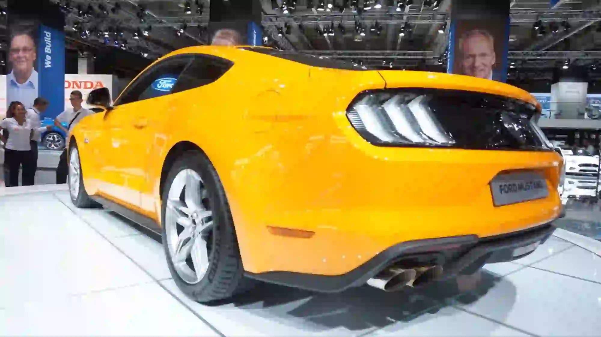 Ford Mustang Facelift Foto Live - Salone di Francoforte 2017 - 10