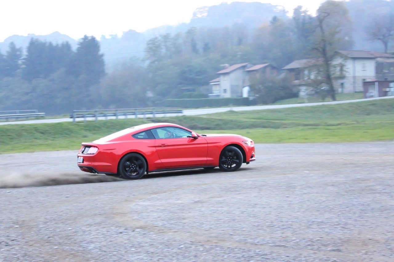 Ford Mustang Fastback Ecoboost