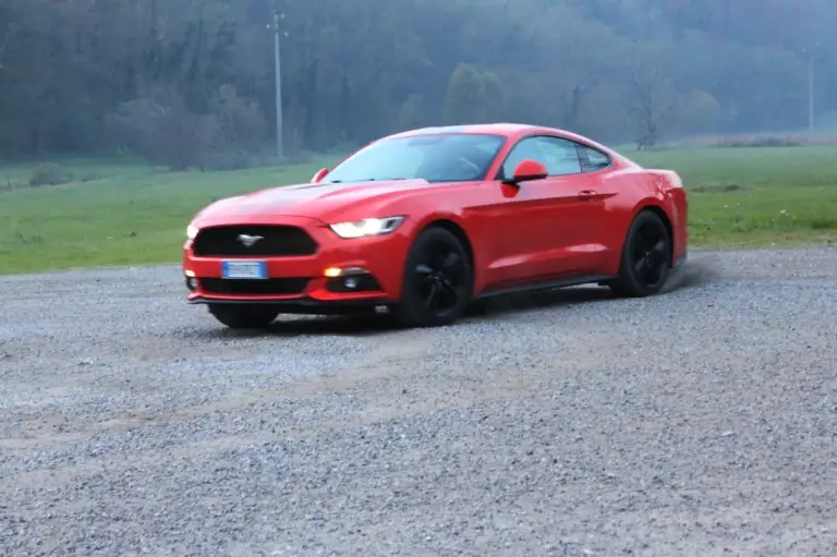 Ford Mustang Fastback Ecoboost - 39