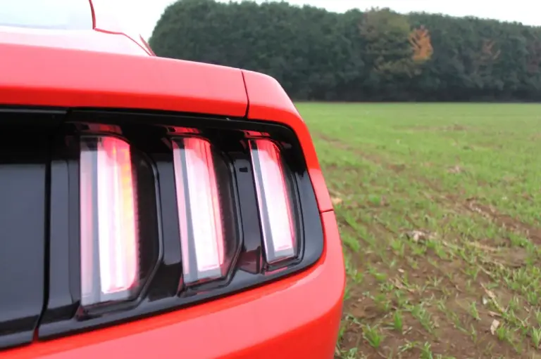 Ford Mustang Fastback Ecoboost - 80