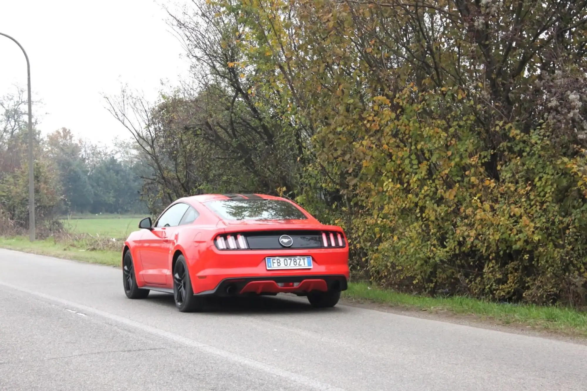Ford Mustang Fastback Ecoboost - 89
