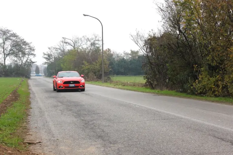 Ford Mustang Fastback Ecoboost - 91