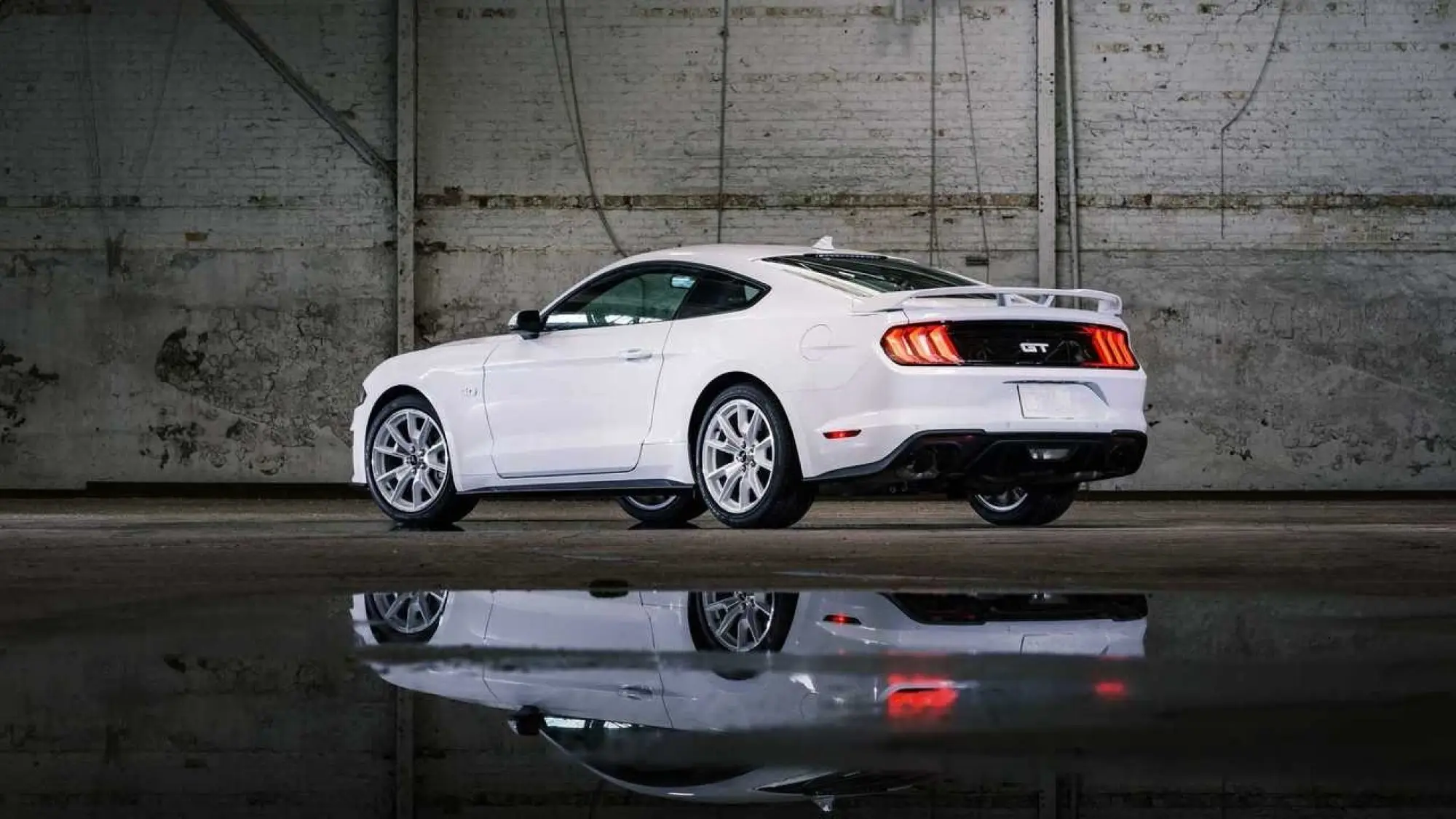 Ford Mustang Ice White Edition - 7