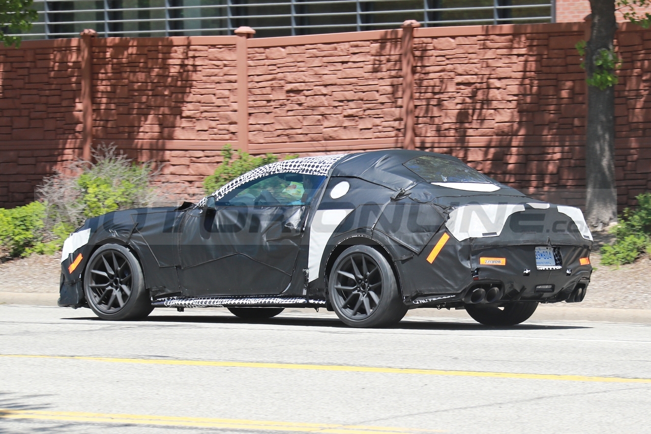 Ford Mustang Mach 1 2024 - Foto Spia 19-05-2022