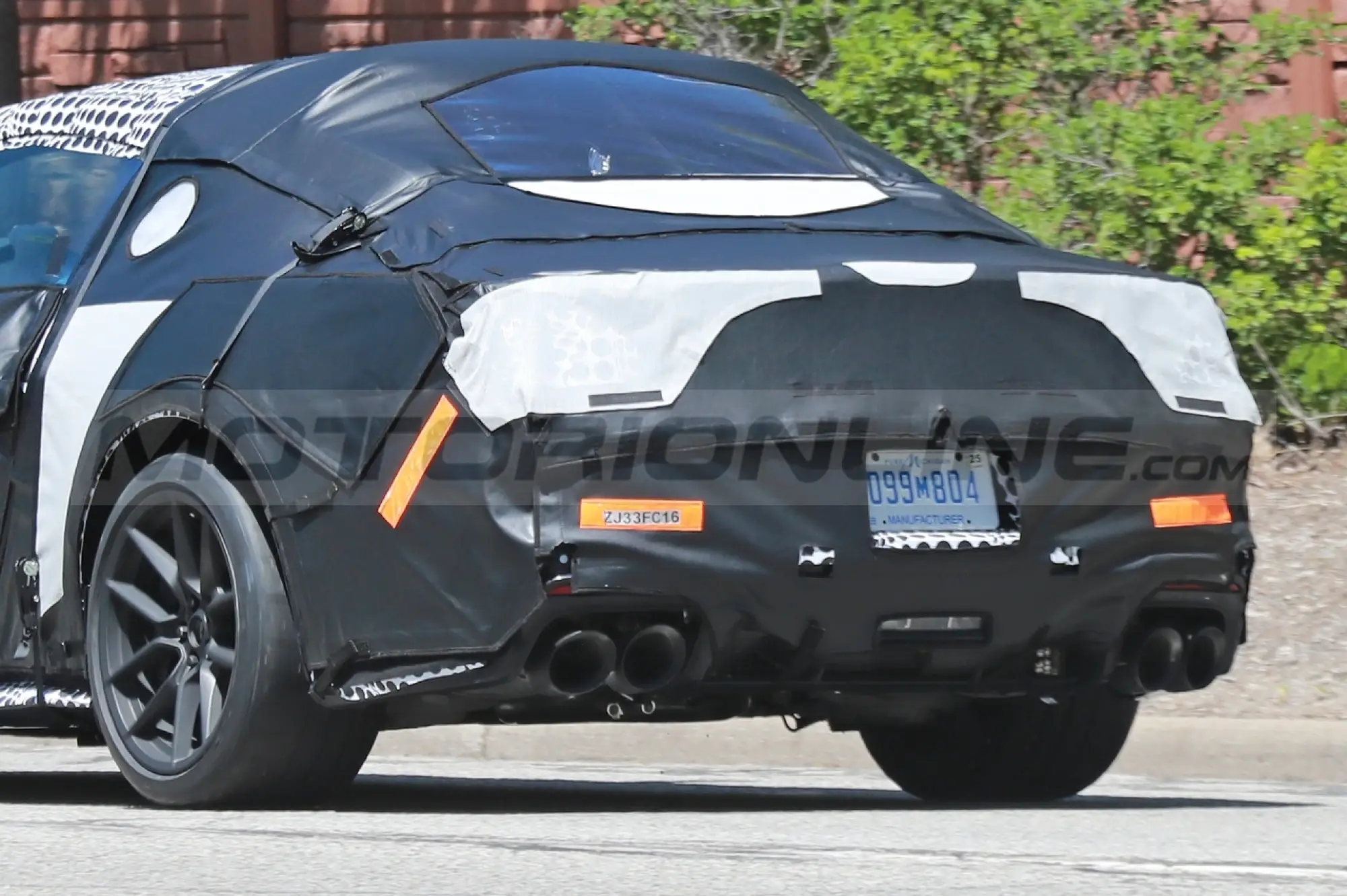 Ford Mustang Mach 1 2024 - Foto Spia 19-05-2022 - 8