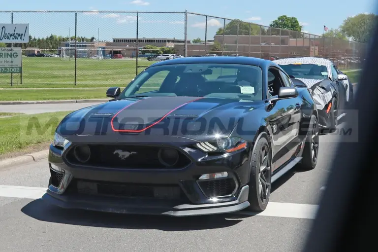 Ford Mustang Mach 1 2024 - Foto Spia 19-05-2022 - 19