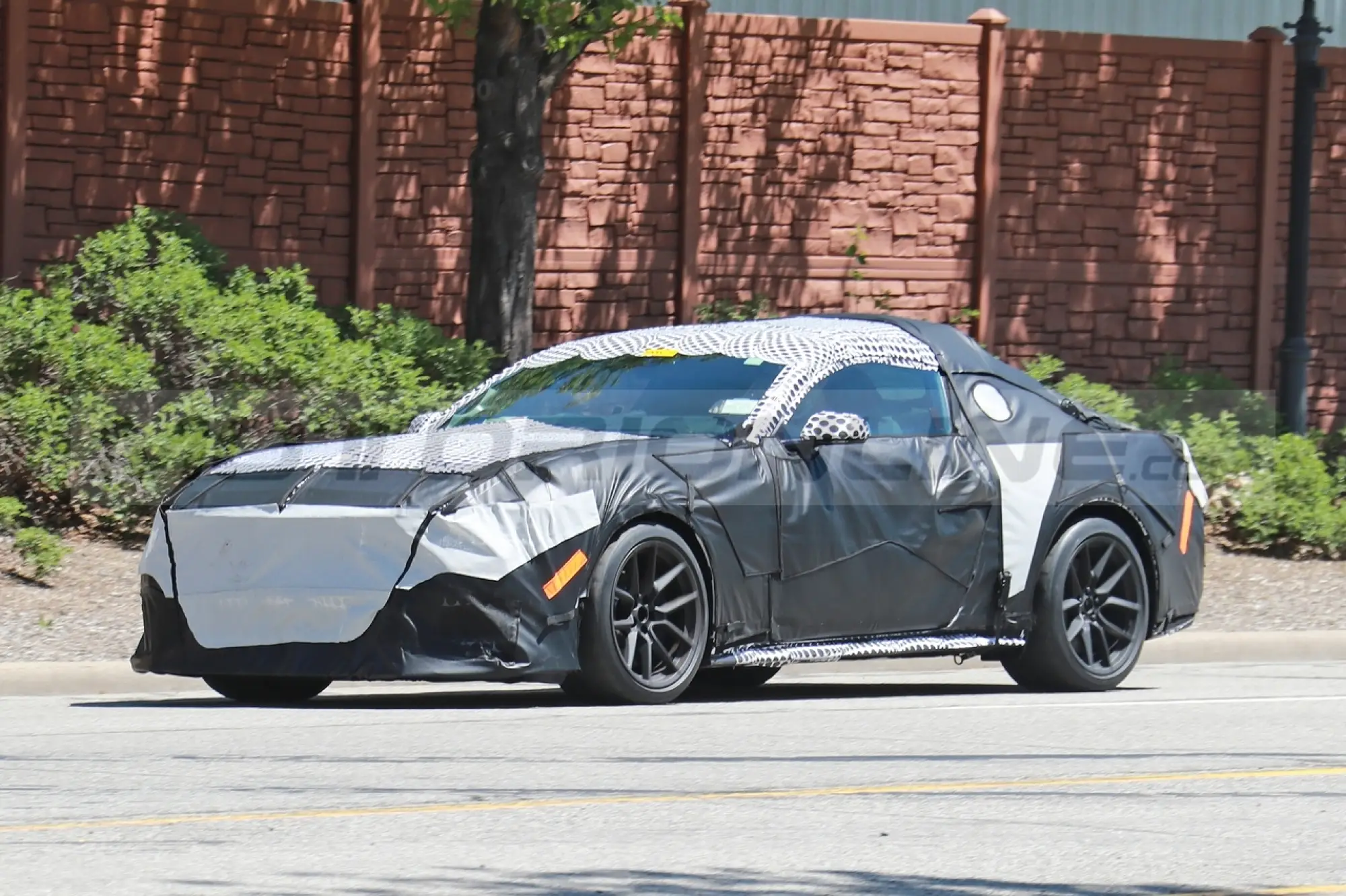 Ford Mustang Mach 1 2024 - Foto Spia 19-05-2022 - 4
