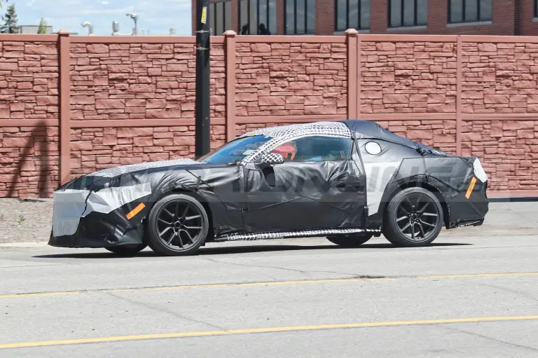 Ford Mustang Mach 1 2024 - Foto Spia 19-05-2022 - 6