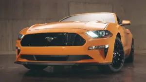 Ford Mustang MY 2018 nuove foto