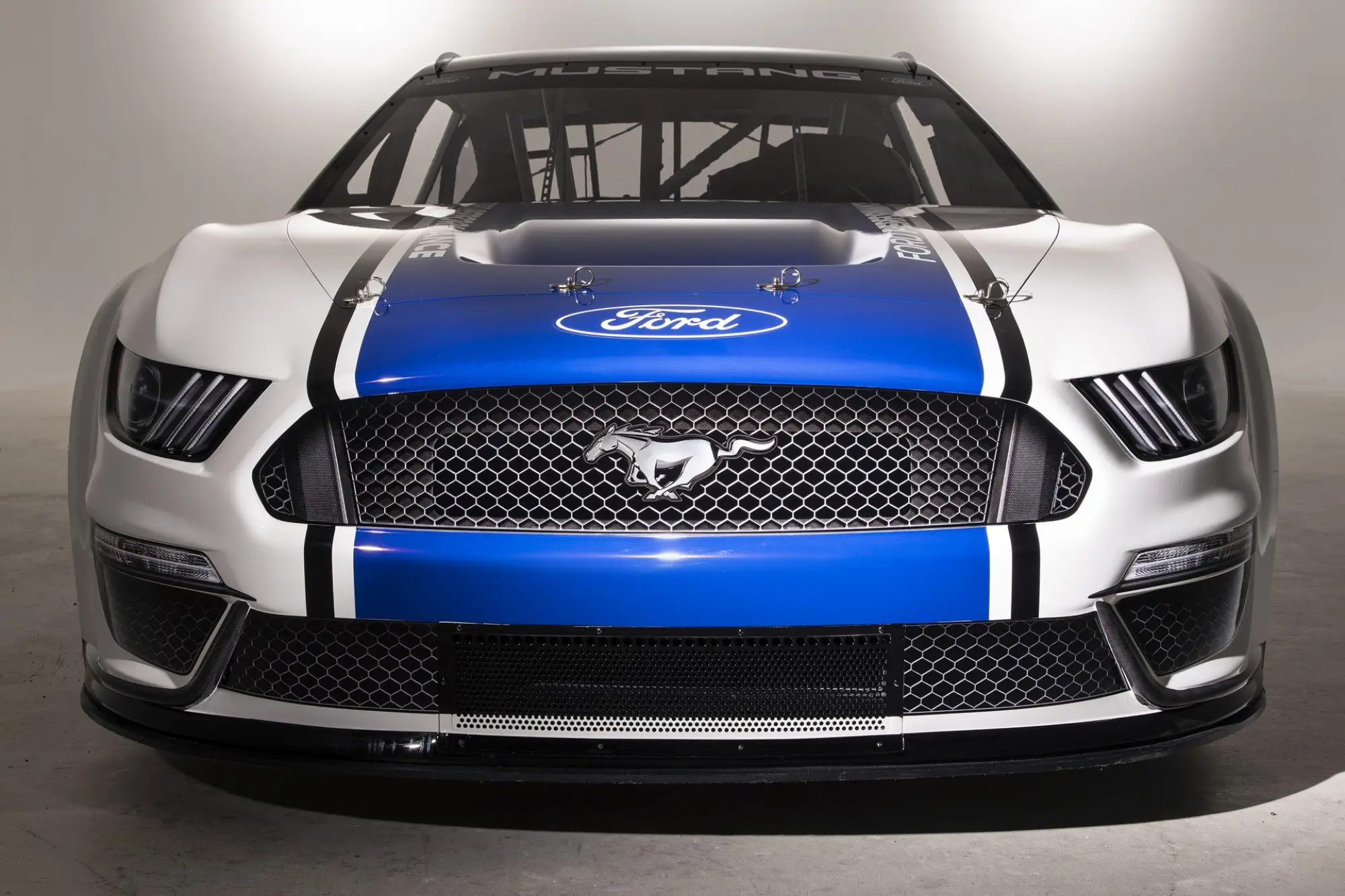 Ford Mustang Nascar - 11