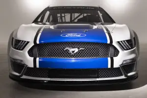 Ford Mustang Nascar - 11