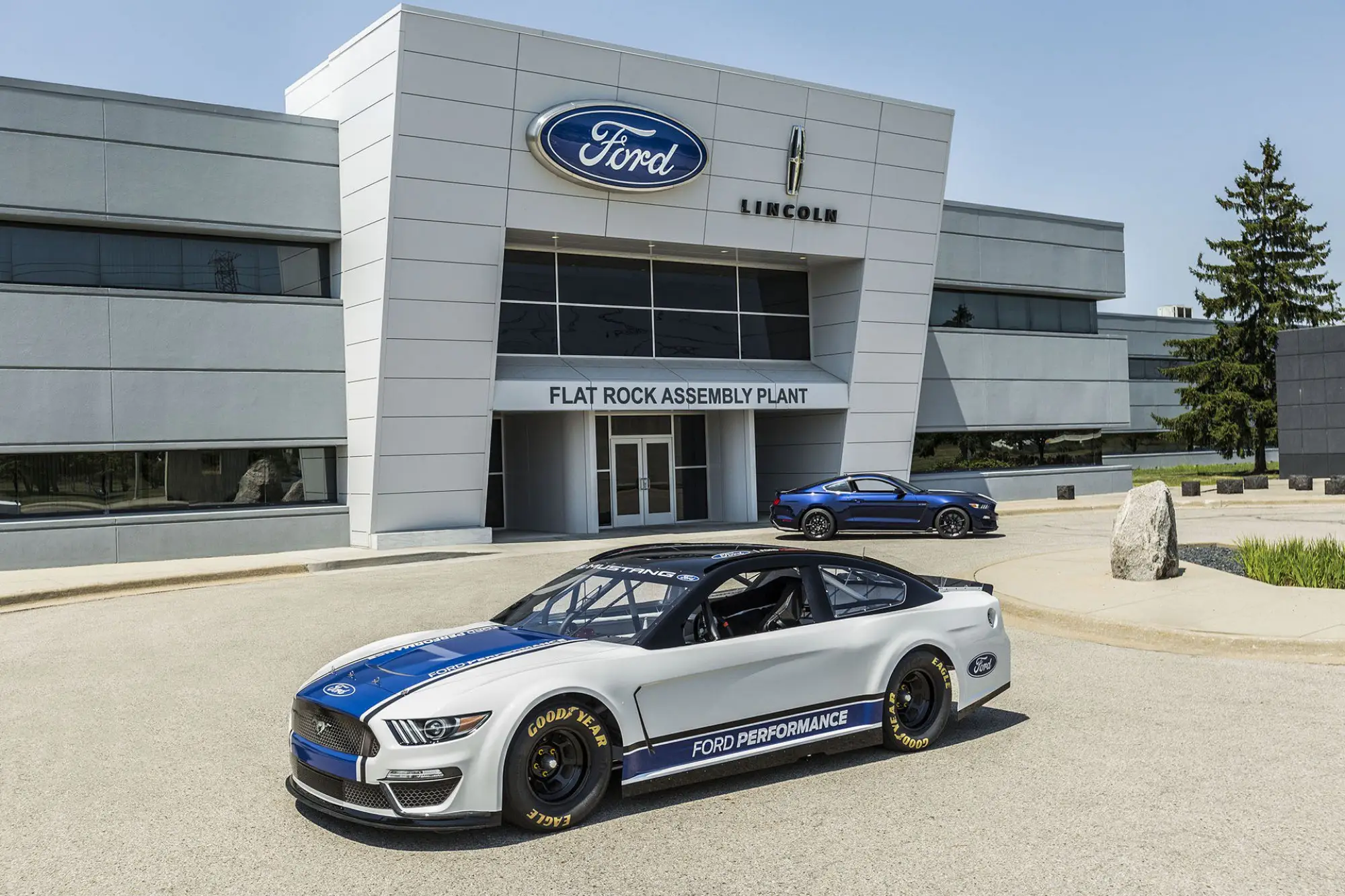 Ford Mustang Nascar - 2