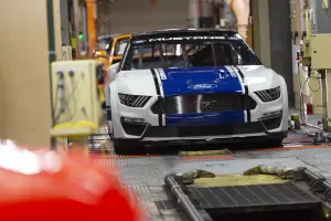 Ford Mustang Nascar - 3