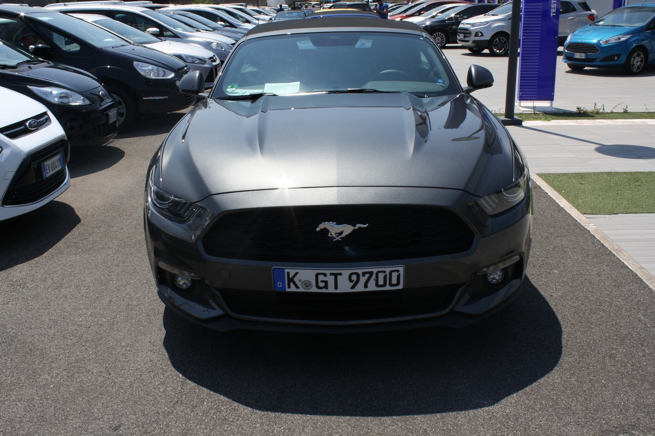 Ford Mustang - Primo Contatto