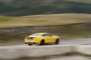 Ford Mustang - Primo Contatto - 100